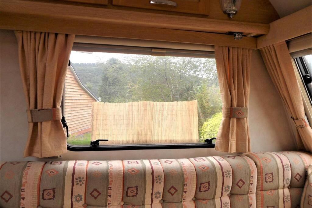 Y Ffau - A Gorgeous Little Caravan Knighton  Exterior photo
